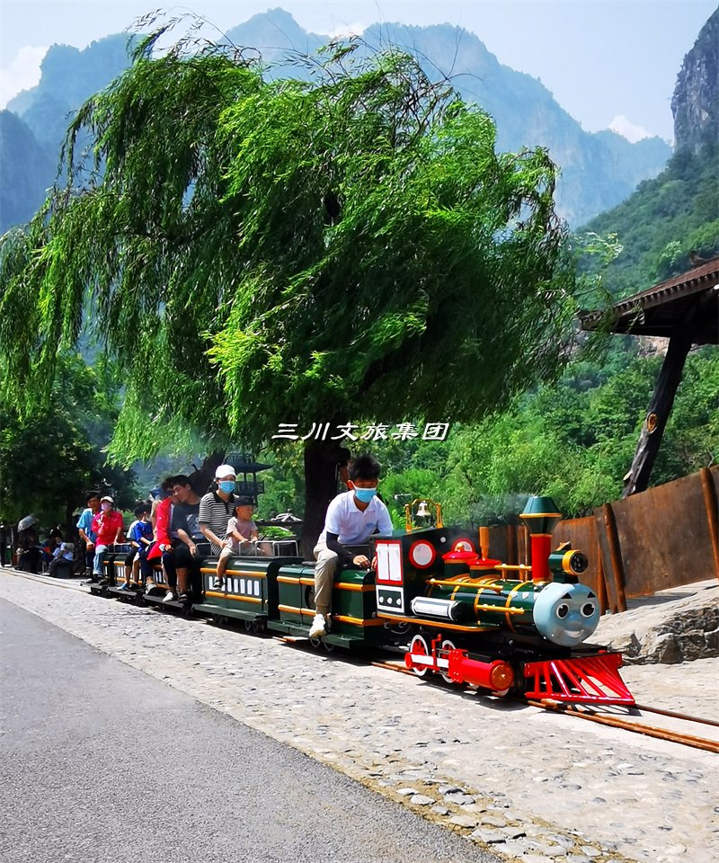 美不胜收的森林度假区观光小火车之旅